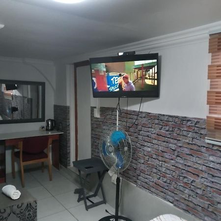 Dante Guest House Alberton Exterior foto